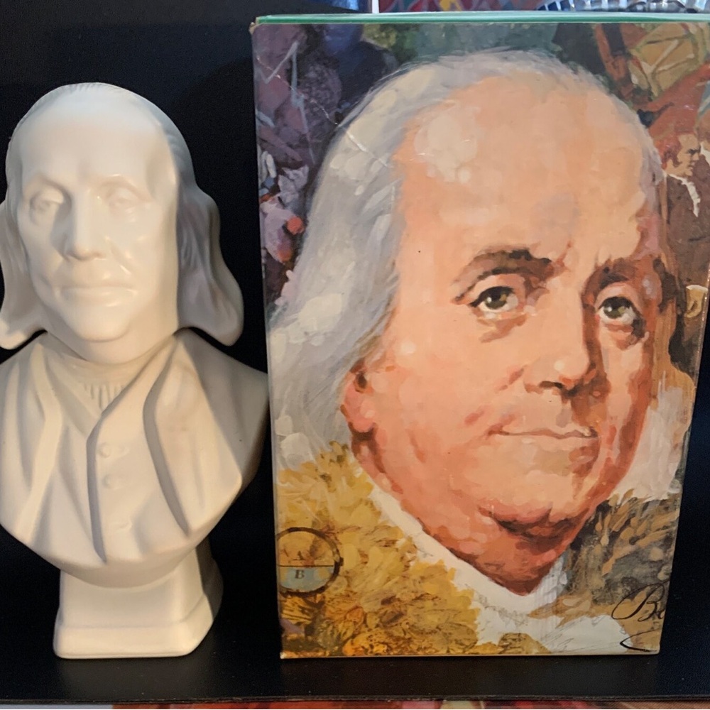 Avon American Benjamin Franklin Bust Decanter filled Tai Winds After Shave HTF